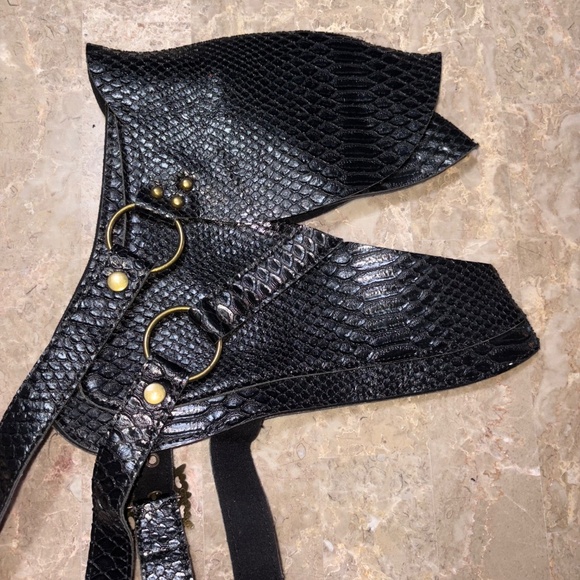 NWOT Women's Gothic Renaissance Costume accessories Set - Medieval Snake Pattern - Picture 3 of 14